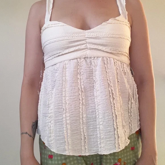 Women’s Cream Textured Babydoll Tank Top - Picture 2 of 4